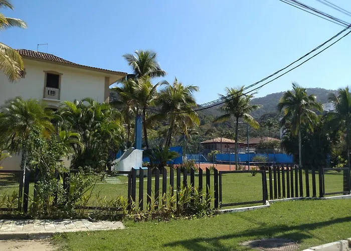 Apartamento Condomínio Wembley Tênis - Toninhas - Ubatuba - SP